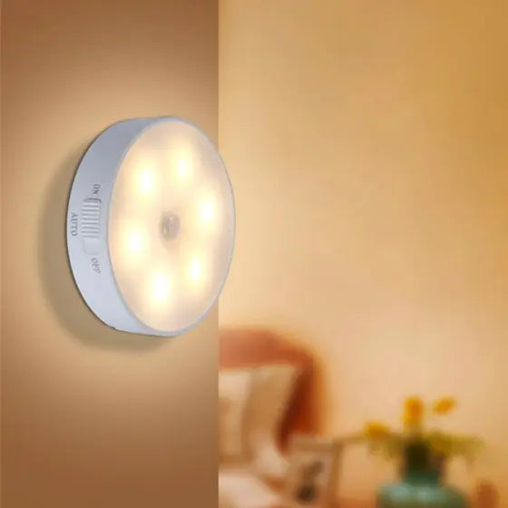 LUZ LED NOCTURNA CON SENSOR MOVIMIENTO